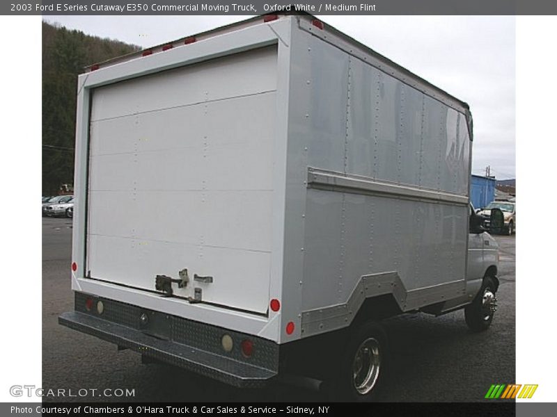 Oxford White / Medium Flint 2003 Ford E Series Cutaway E350 Commercial Moving Truck