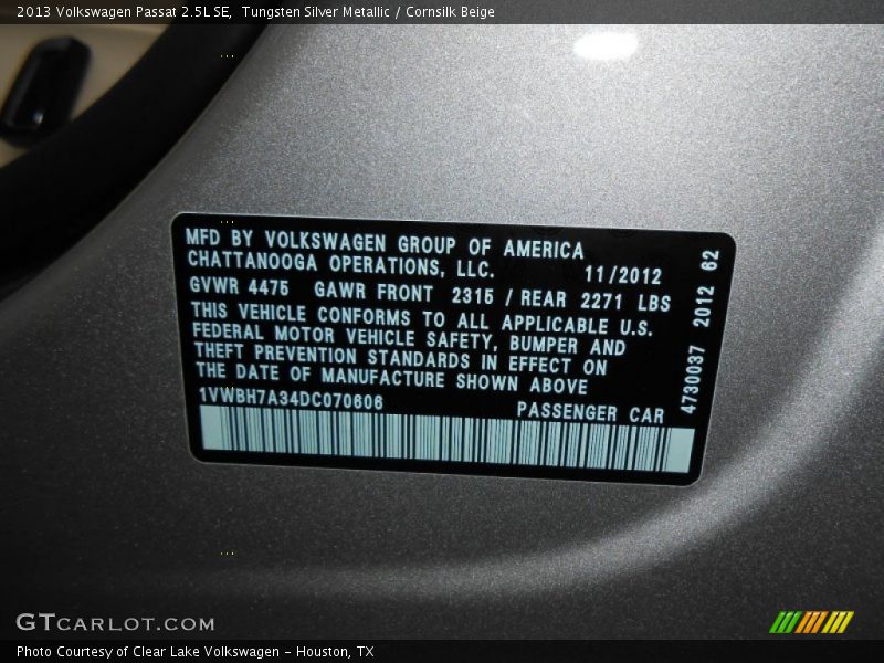 Tungsten Silver Metallic / Cornsilk Beige 2013 Volkswagen Passat 2.5L SE