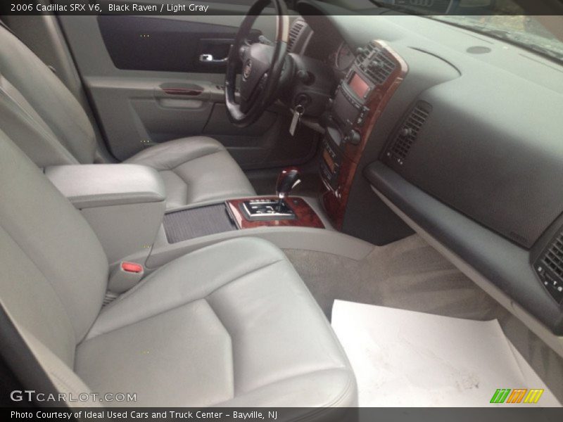 Black Raven / Light Gray 2006 Cadillac SRX V6