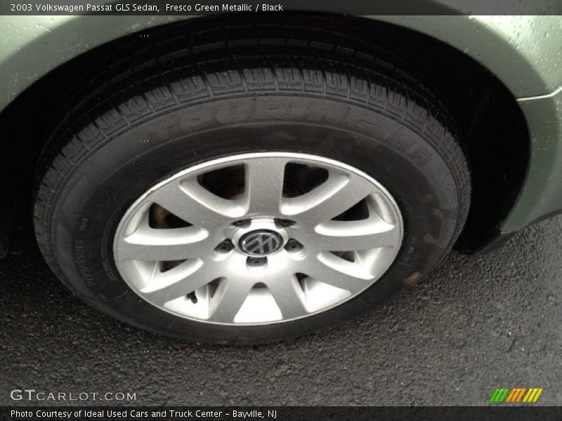 Fresco Green Metallic / Black 2003 Volkswagen Passat GLS Sedan