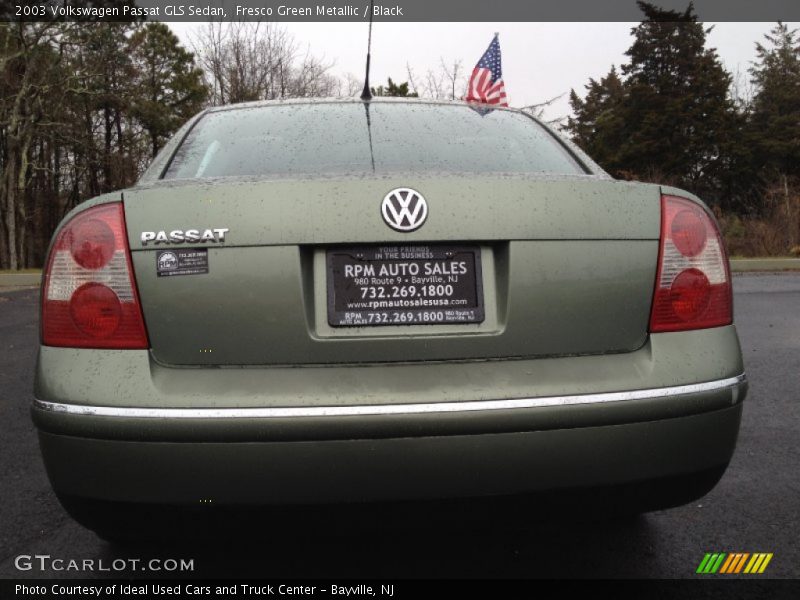 Fresco Green Metallic / Black 2003 Volkswagen Passat GLS Sedan