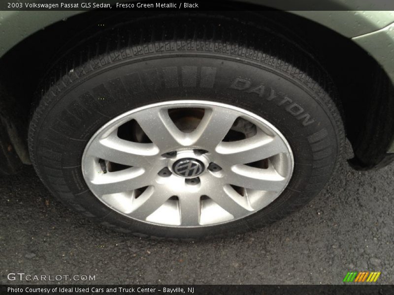 Fresco Green Metallic / Black 2003 Volkswagen Passat GLS Sedan
