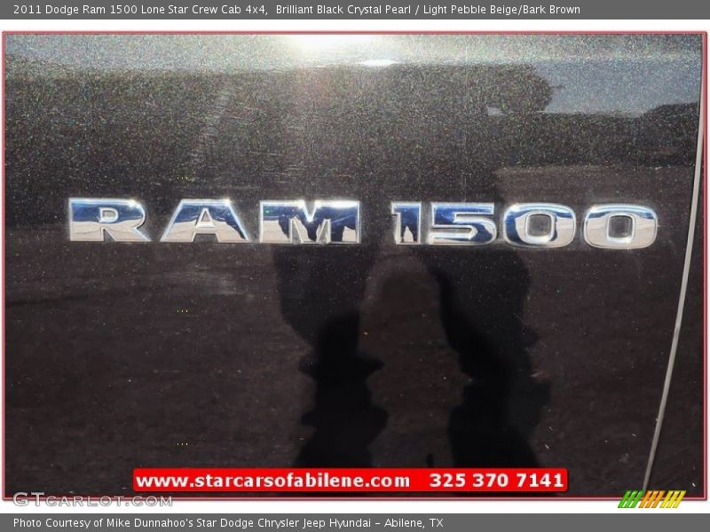Brilliant Black Crystal Pearl / Light Pebble Beige/Bark Brown 2011 Dodge Ram 1500 Lone Star Crew Cab 4x4