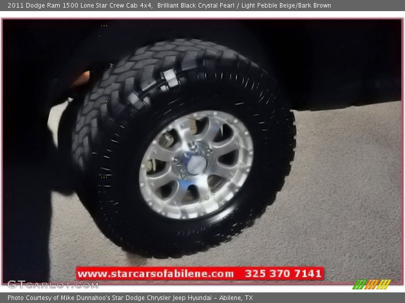 Brilliant Black Crystal Pearl / Light Pebble Beige/Bark Brown 2011 Dodge Ram 1500 Lone Star Crew Cab 4x4