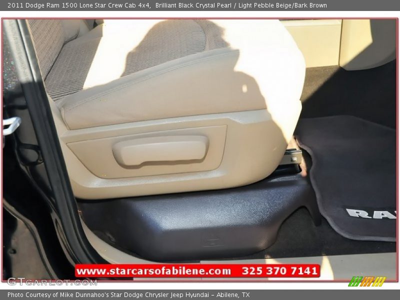 Brilliant Black Crystal Pearl / Light Pebble Beige/Bark Brown 2011 Dodge Ram 1500 Lone Star Crew Cab 4x4