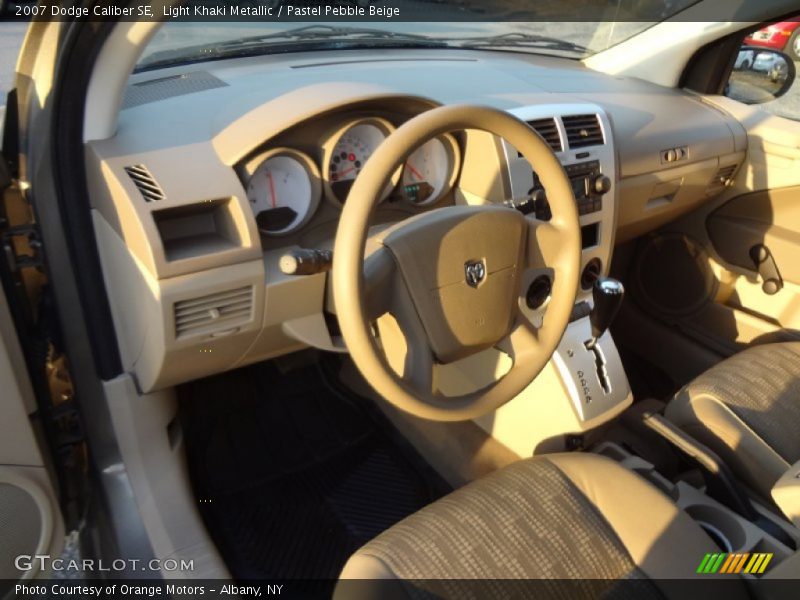 Light Khaki Metallic / Pastel Pebble Beige 2007 Dodge Caliber SE
