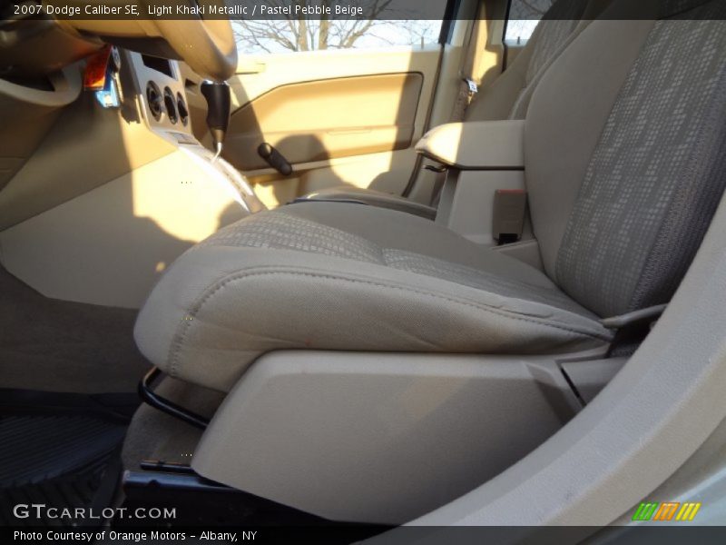 Light Khaki Metallic / Pastel Pebble Beige 2007 Dodge Caliber SE