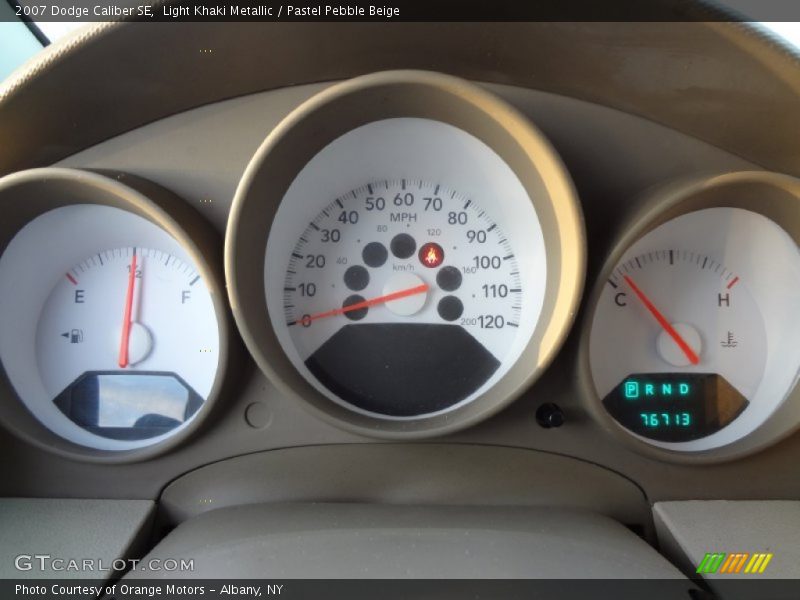 Light Khaki Metallic / Pastel Pebble Beige 2007 Dodge Caliber SE