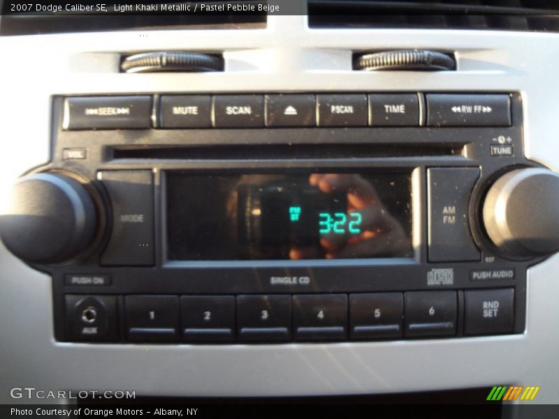 Light Khaki Metallic / Pastel Pebble Beige 2007 Dodge Caliber SE