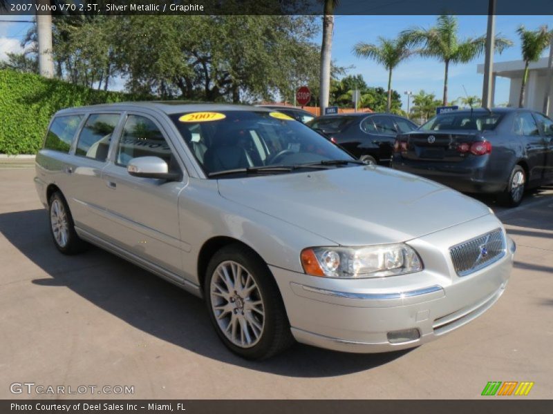 Silver Metallic / Graphite 2007 Volvo V70 2.5T