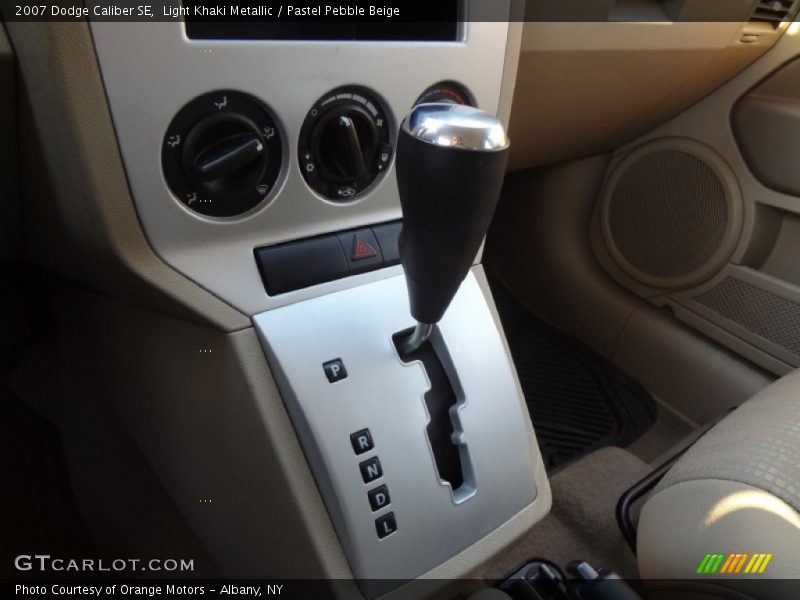 Light Khaki Metallic / Pastel Pebble Beige 2007 Dodge Caliber SE