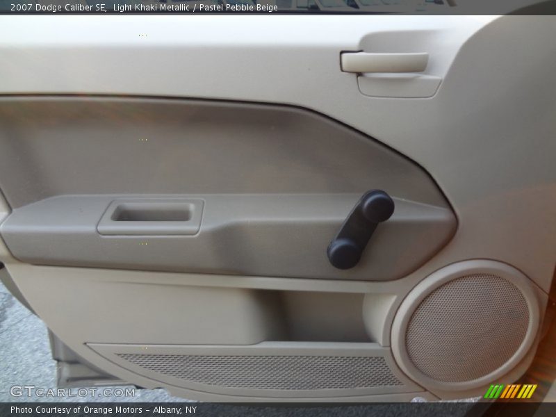 Light Khaki Metallic / Pastel Pebble Beige 2007 Dodge Caliber SE