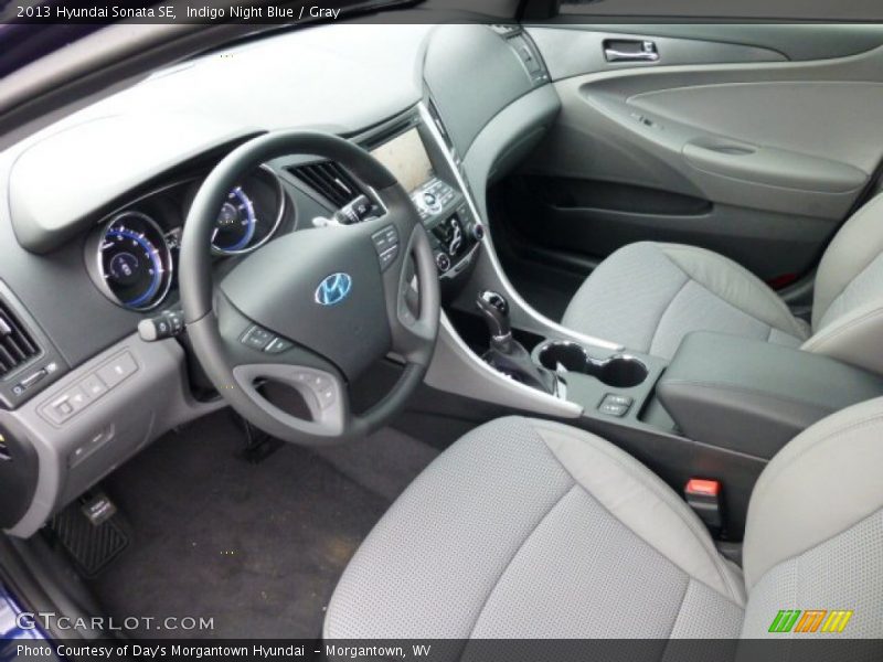 Gray Interior - 2013 Sonata SE 