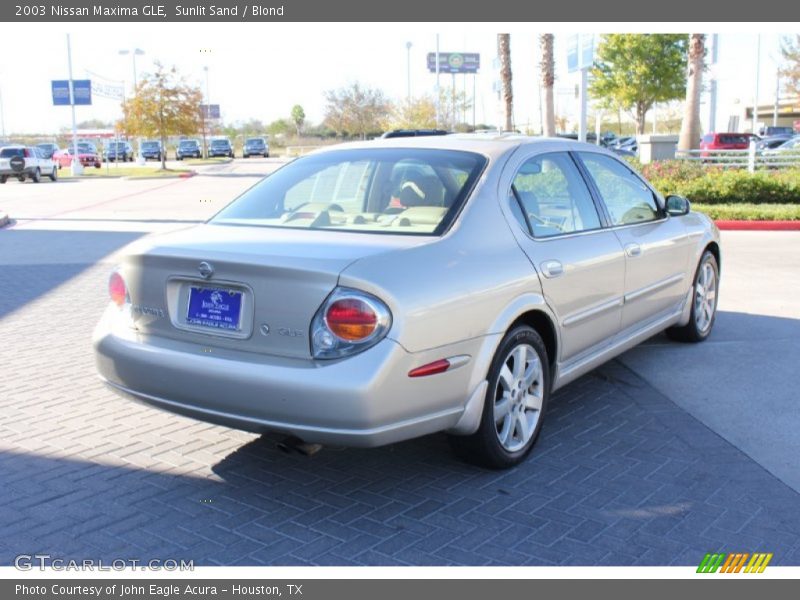 Sunlit Sand / Blond 2003 Nissan Maxima GLE