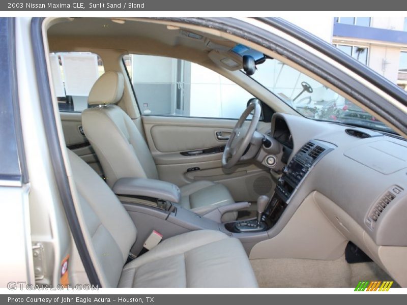 Sunlit Sand / Blond 2003 Nissan Maxima GLE