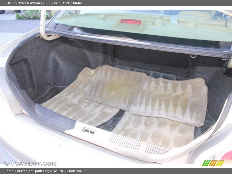 Sunlit Sand / Blond 2003 Nissan Maxima GLE