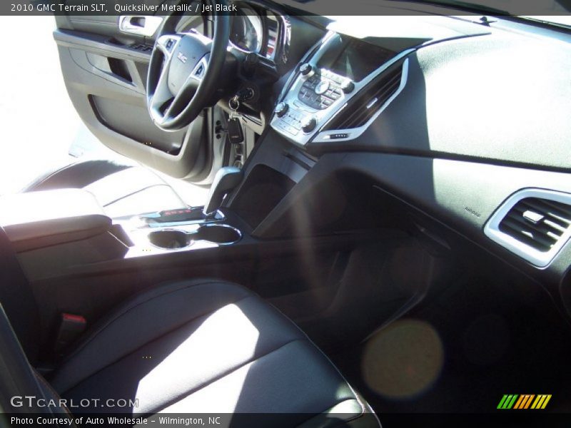 Quicksilver Metallic / Jet Black 2010 GMC Terrain SLT