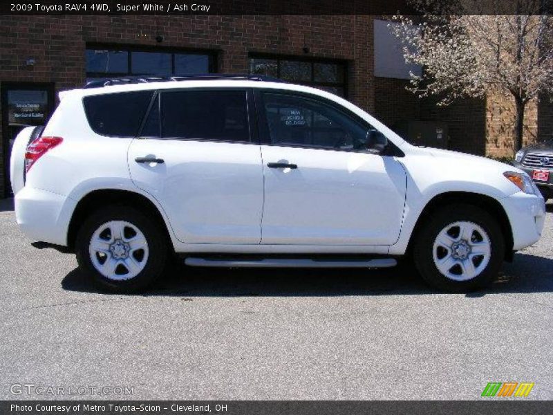 Super White / Ash Gray 2009 Toyota RAV4 4WD