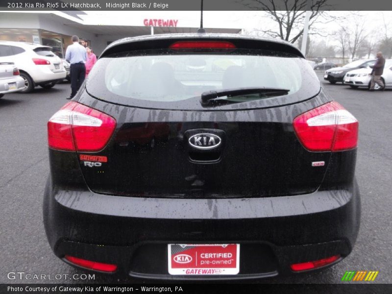 Midnight Black / Beige 2012 Kia Rio Rio5 LX Hatchback