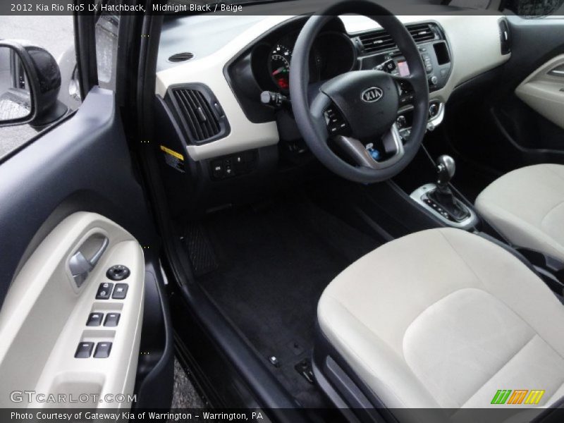 Midnight Black / Beige 2012 Kia Rio Rio5 LX Hatchback