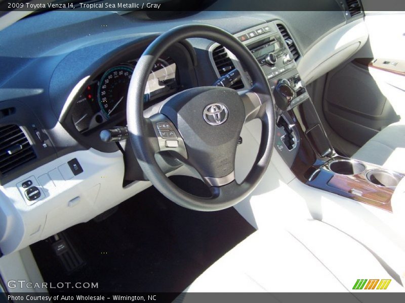Tropical Sea Metallic / Gray 2009 Toyota Venza I4