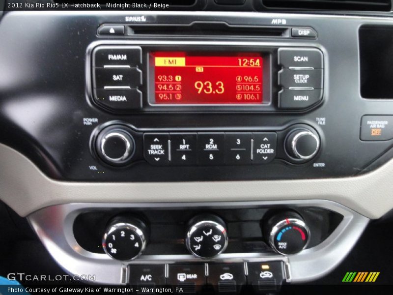 Midnight Black / Beige 2012 Kia Rio Rio5 LX Hatchback
