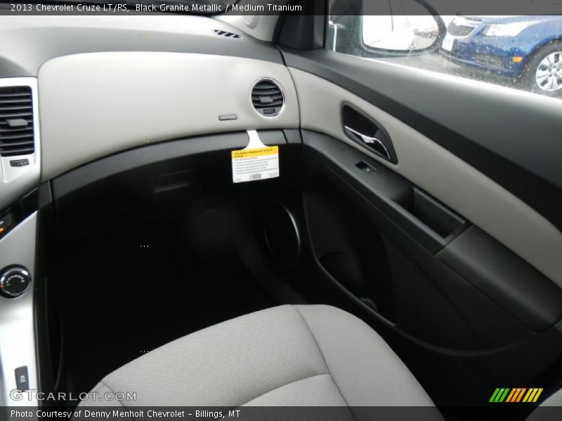 Black Granite Metallic / Medium Titanium 2013 Chevrolet Cruze LT/RS