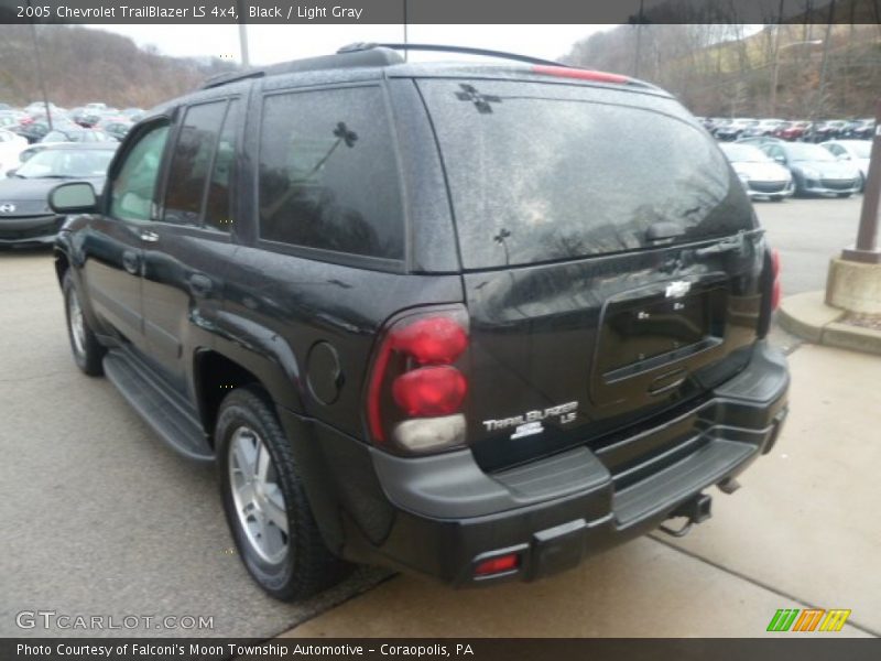 Black / Light Gray 2005 Chevrolet TrailBlazer LS 4x4