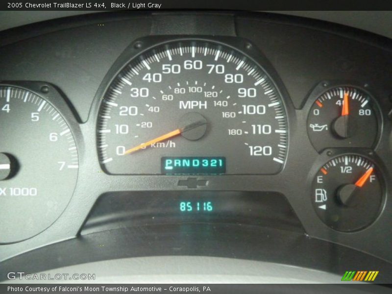 Black / Light Gray 2005 Chevrolet TrailBlazer LS 4x4