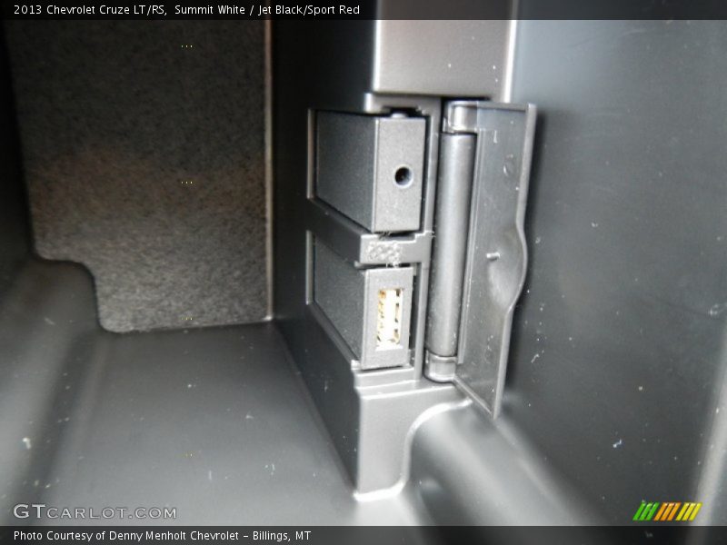 Summit White / Jet Black/Sport Red 2013 Chevrolet Cruze LT/RS