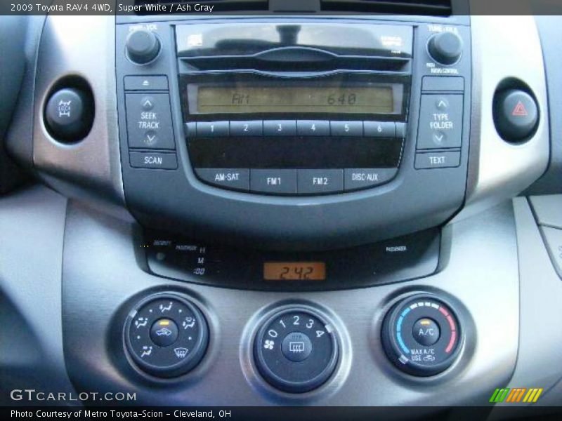 Super White / Ash Gray 2009 Toyota RAV4 4WD