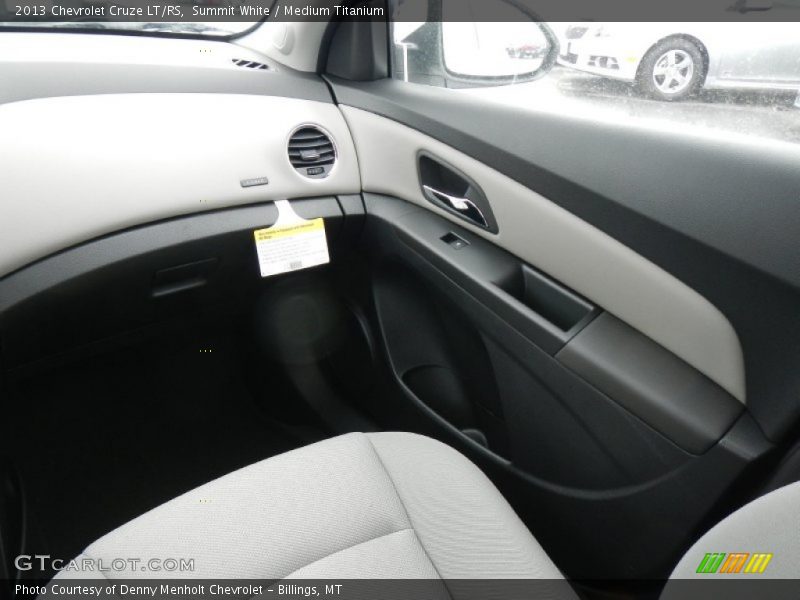 Summit White / Medium Titanium 2013 Chevrolet Cruze LT/RS