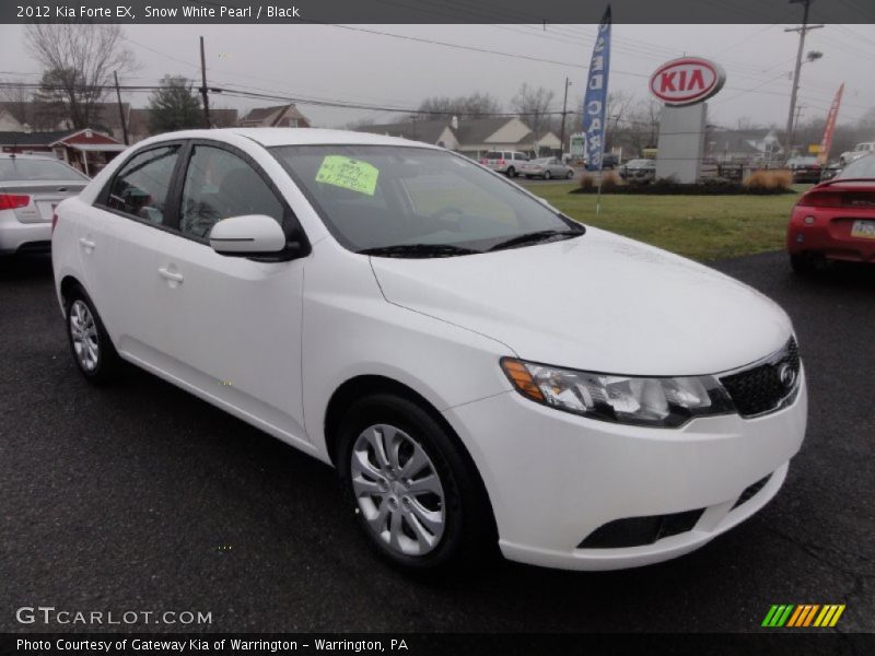 Snow White Pearl / Black 2012 Kia Forte EX