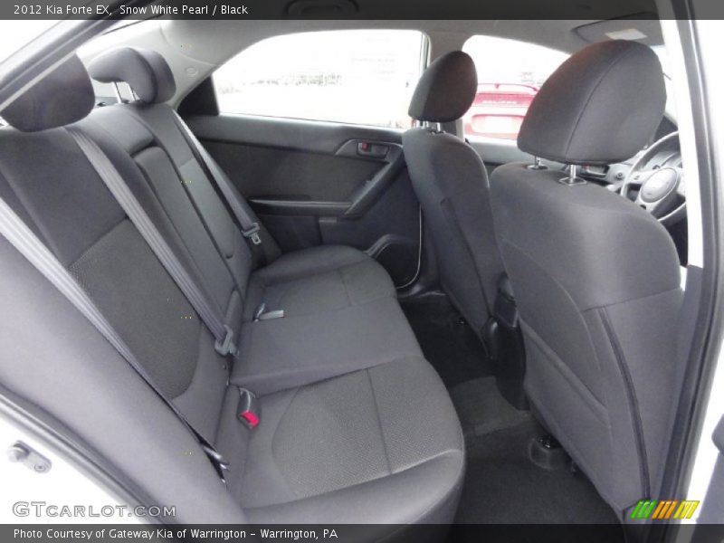 Snow White Pearl / Black 2012 Kia Forte EX