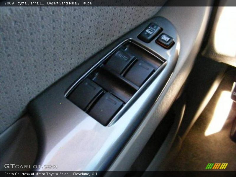 Desert Sand Mica / Taupe 2009 Toyota Sienna LE