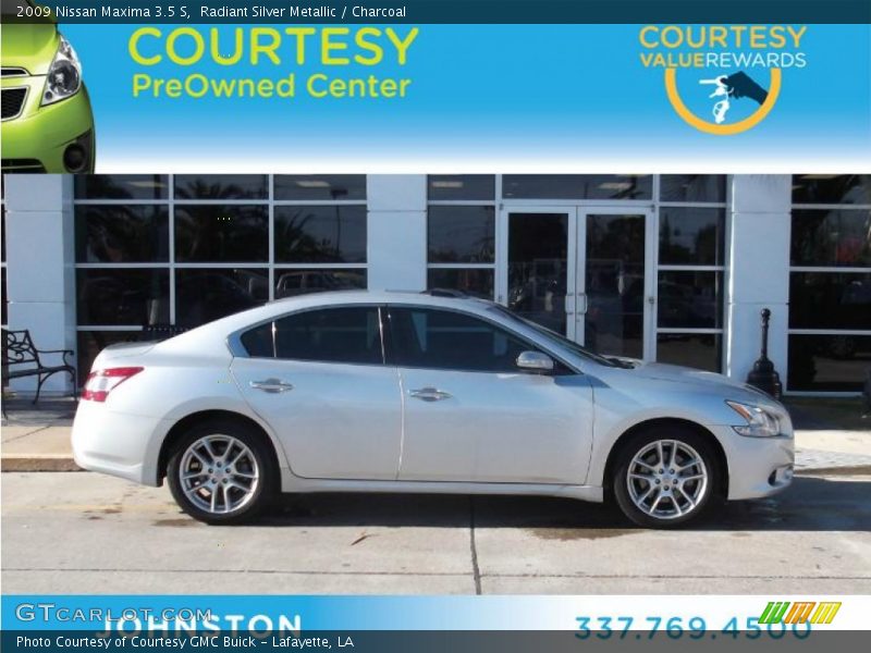 Radiant Silver Metallic / Charcoal 2009 Nissan Maxima 3.5 S