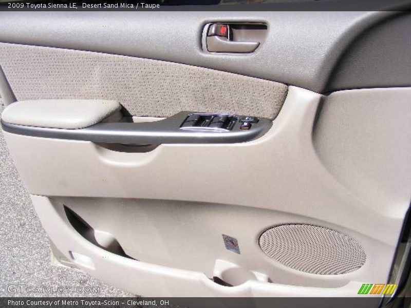 Desert Sand Mica / Taupe 2009 Toyota Sienna LE