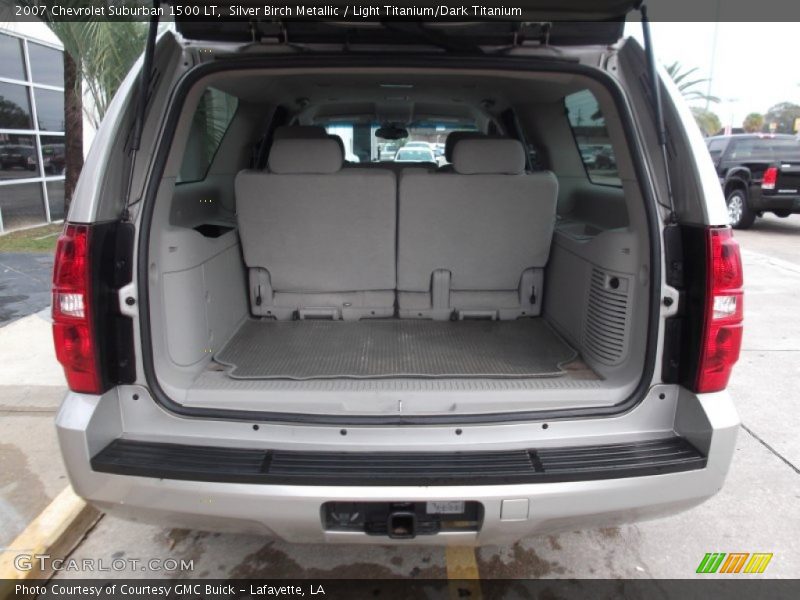Silver Birch Metallic / Light Titanium/Dark Titanium 2007 Chevrolet Suburban 1500 LT