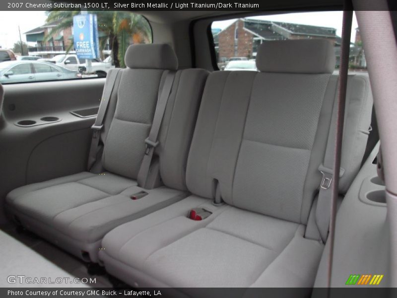 Silver Birch Metallic / Light Titanium/Dark Titanium 2007 Chevrolet Suburban 1500 LT