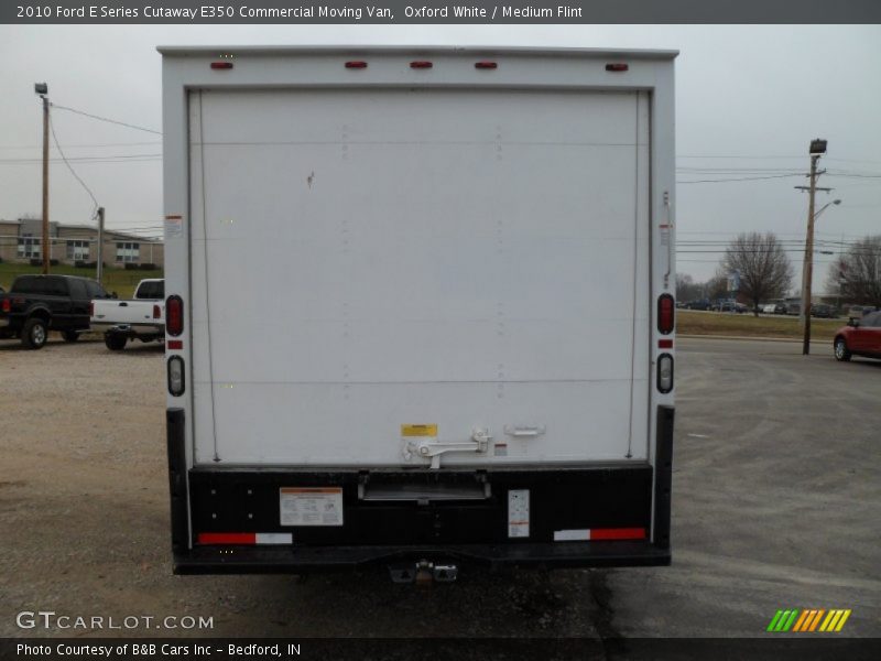 Oxford White / Medium Flint 2010 Ford E Series Cutaway E350 Commercial Moving Van