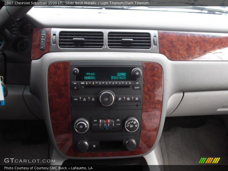 Silver Birch Metallic / Light Titanium/Dark Titanium 2007 Chevrolet Suburban 1500 LT