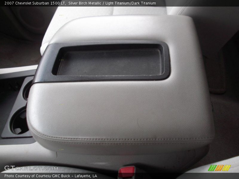 Silver Birch Metallic / Light Titanium/Dark Titanium 2007 Chevrolet Suburban 1500 LT