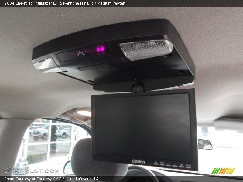 Silverstone Metallic / Medium Pewter 2004 Chevrolet TrailBlazer LS