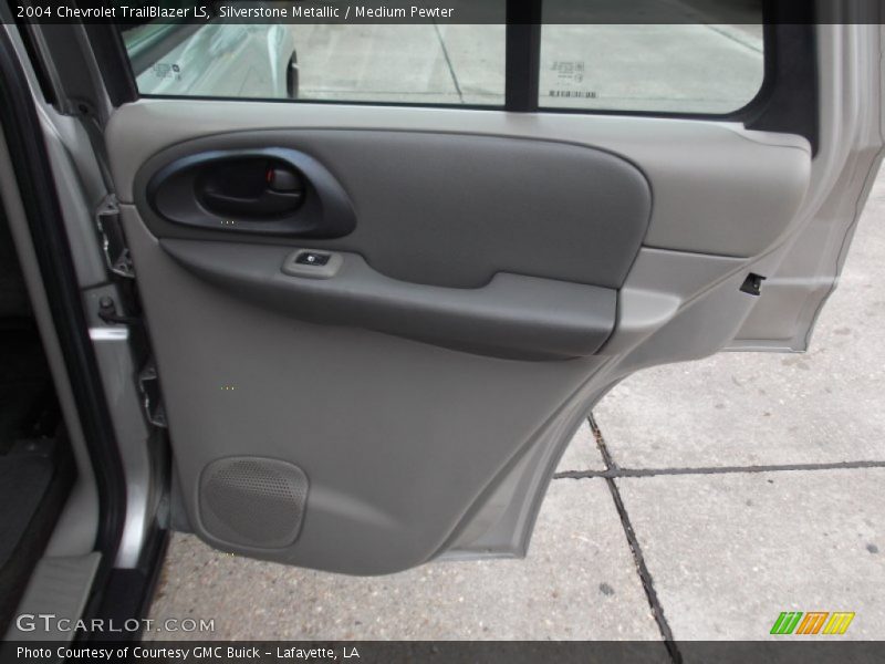 Silverstone Metallic / Medium Pewter 2004 Chevrolet TrailBlazer LS