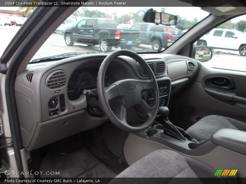 Silverstone Metallic / Medium Pewter 2004 Chevrolet TrailBlazer LS