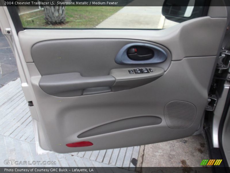 Silverstone Metallic / Medium Pewter 2004 Chevrolet TrailBlazer LS