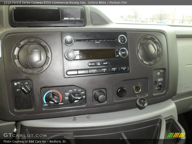 Oxford White / Medium Flint 2010 Ford E Series Cutaway E350 Commercial Moving Van