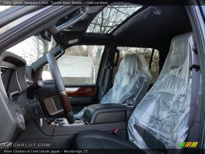  2013 Navigator L 4x4 Charcoal Black Interior
