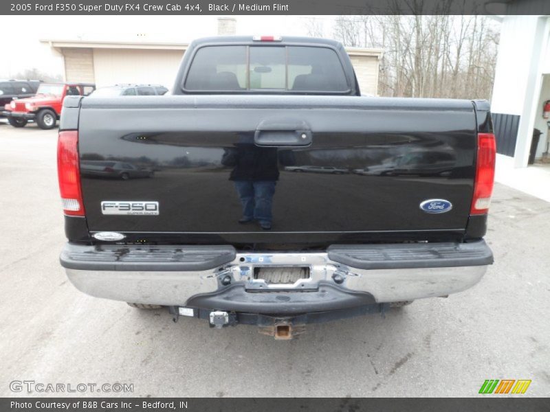 Black / Medium Flint 2005 Ford F350 Super Duty FX4 Crew Cab 4x4