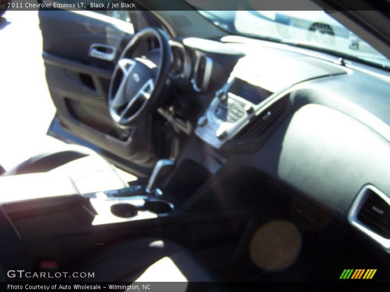 Black / Jet Black 2011 Chevrolet Equinox LT